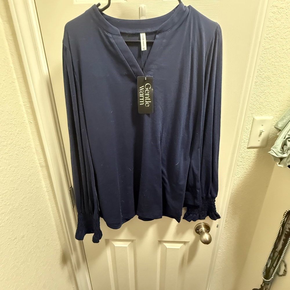 Gentle Warm Women's Navy Top